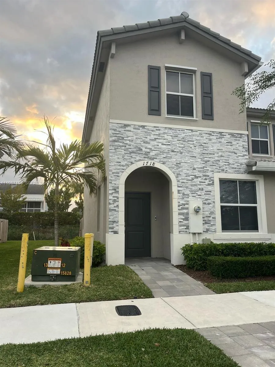 1718 Se 26th Ter, Homestead, Florida 33035, Homestead, Florida 33035, 3 Bedrooms Bedrooms, ,2 BathroomsBathrooms,Residential,For Sale,1718 Se 26th Ter, Homestead, Florida 33035,A11987193