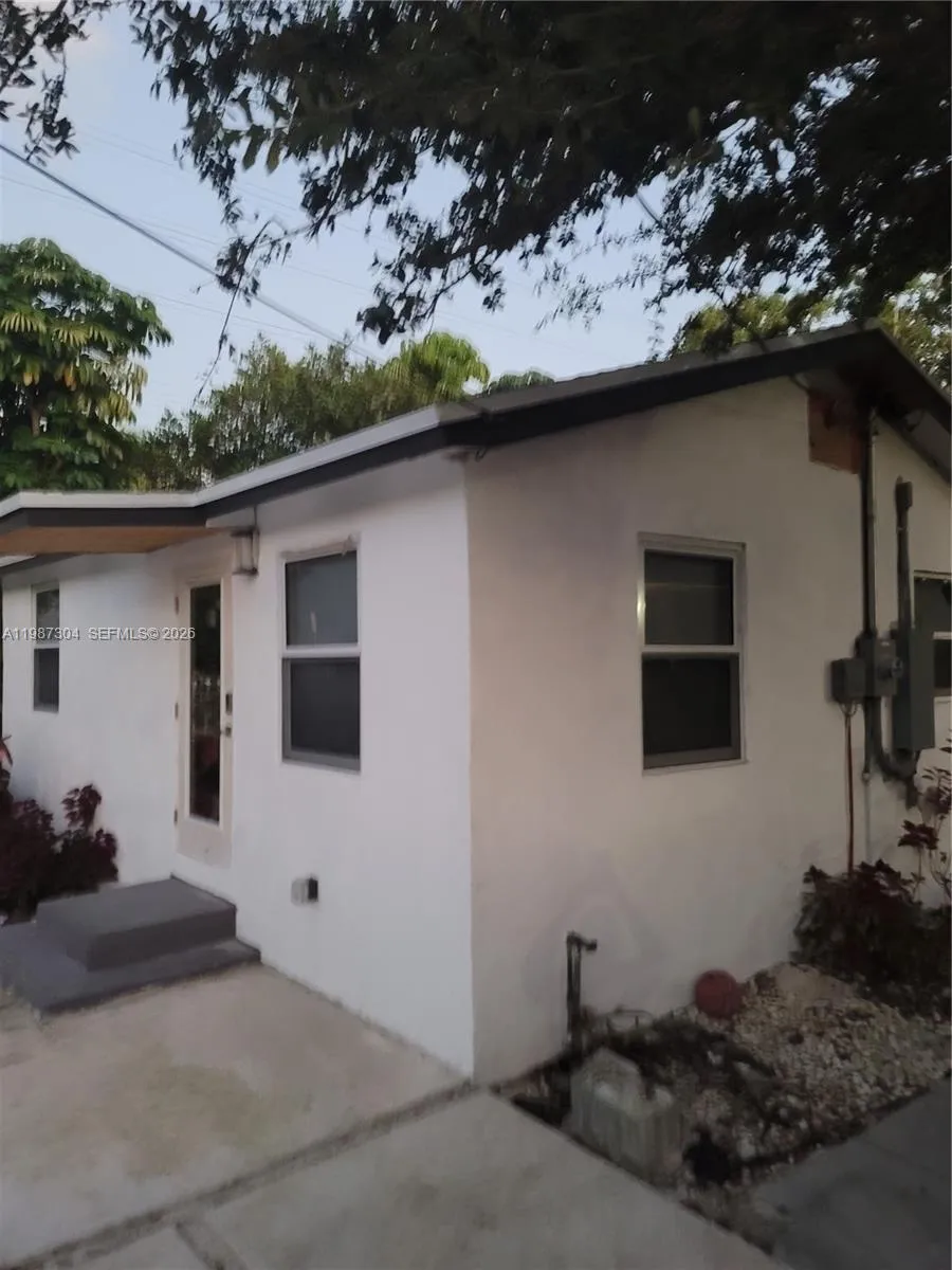 512 Nw 96th St A, Miami, Florida 33150, Miami, Florida 33150, 2 Bedrooms Bedrooms, ,1 BathroomBathrooms,Residential Lease,For Rent,512 Nw 96th St A, Miami, Florida 33150,A11987304