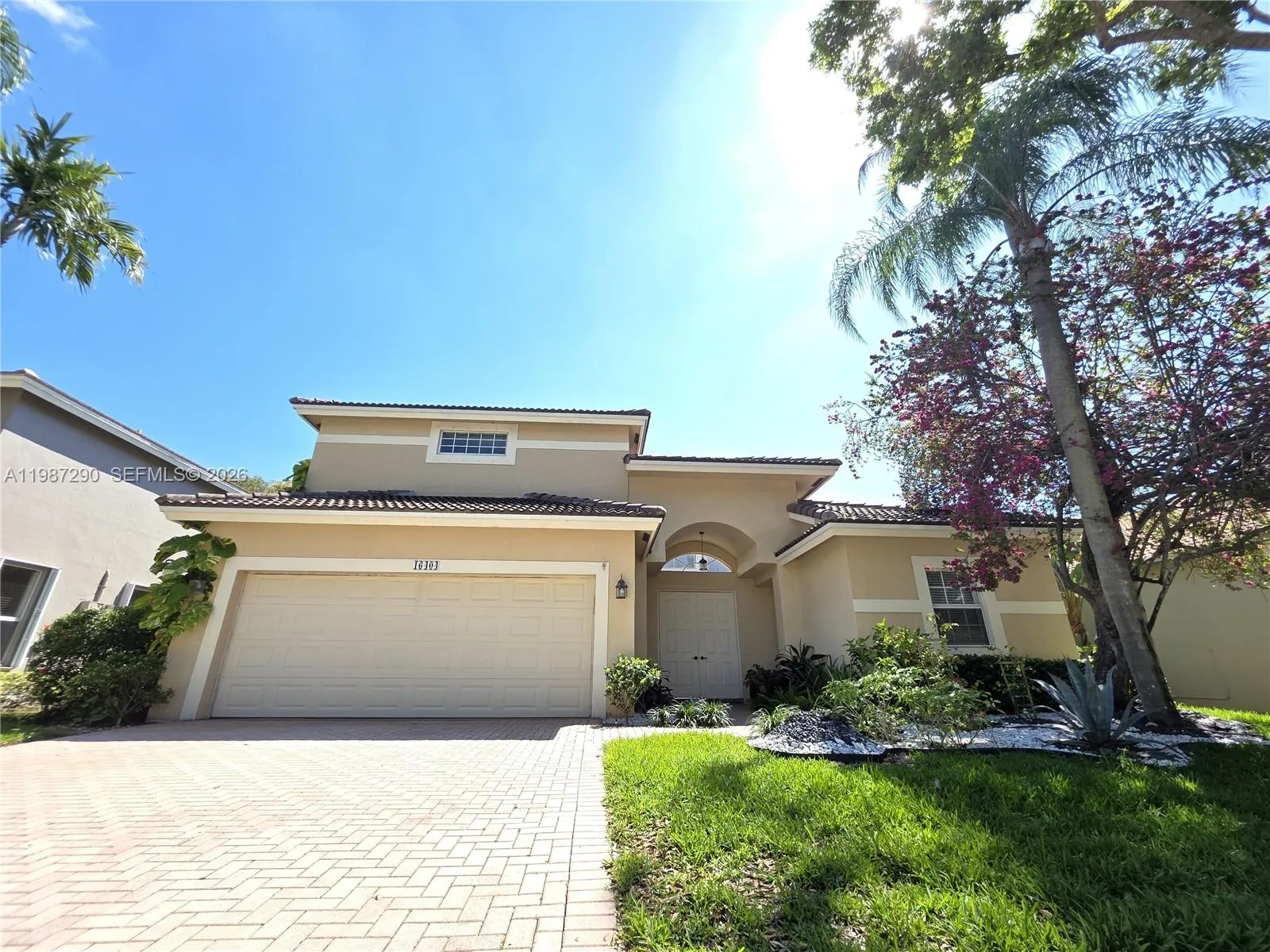 16404 Diamond Head Dr 0, Weston, Florida 33331, Weston, Florida 33331, 4 Bedrooms Bedrooms, ,4 BathroomsBathrooms,Residential Lease,For Rent,16404 Diamond Head Dr 0, Weston, Florida 33331,A11987290 16404 Diamond Head Dr 0, Weston, Florida 33331, Weston, Florida 33331, 4 Bedrooms Bedrooms, ,4 BathroomsBathrooms,Residential Lease,For Rent,16404 Diamond Head Dr 0, Weston, Florida 33331,A11987290