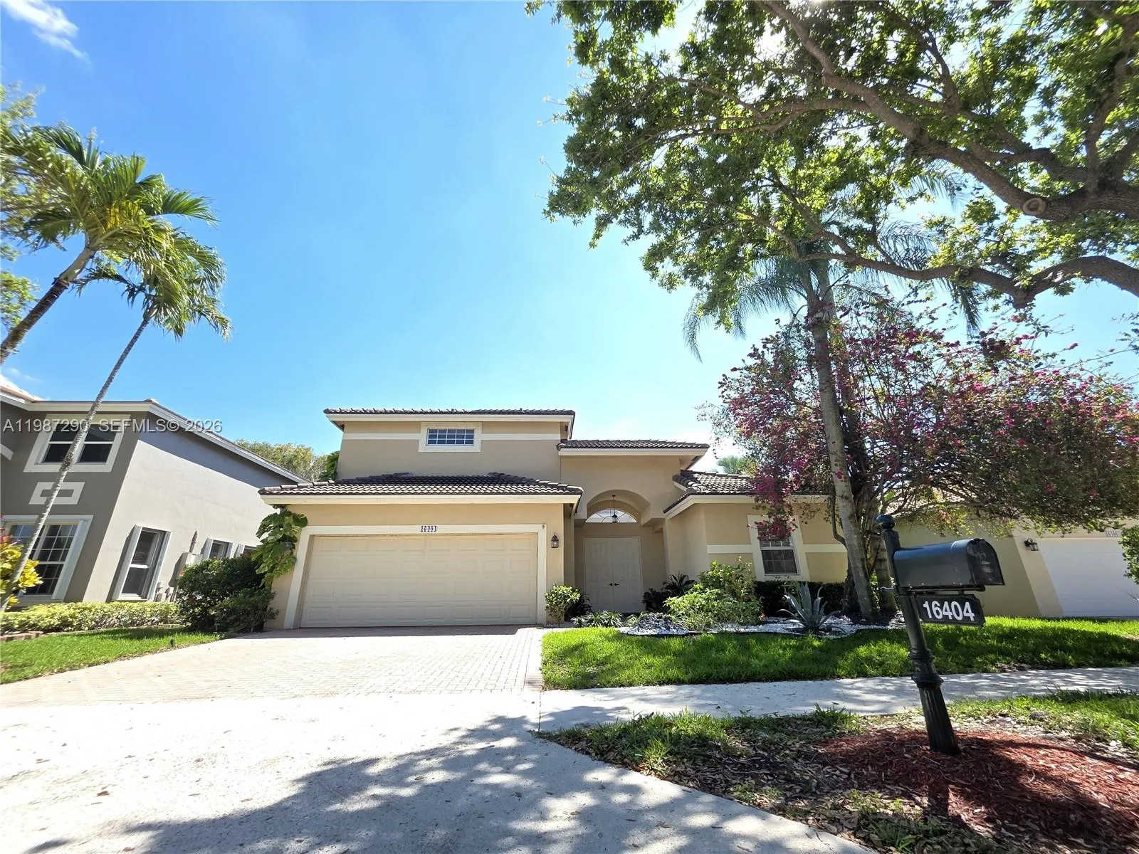 16404 Diamond Head Dr 0, Weston, Florida 33331, Weston, Florida 33331, 4 Bedrooms Bedrooms, ,4 BathroomsBathrooms,Residential Lease,For Rent,16404 Diamond Head Dr 0, Weston, Florida 33331,A11987290