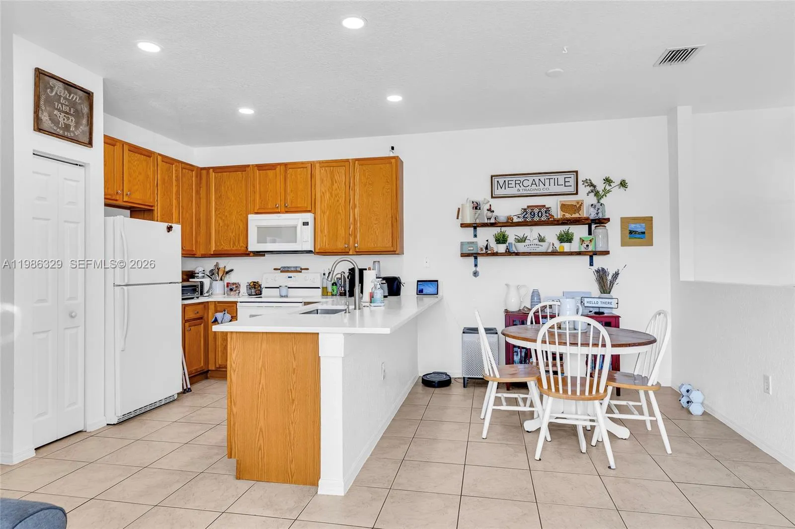 2905 Crestwood Ter 3203, Margate, Florida 33063, Margate, Florida 33063, 2 Bedrooms Bedrooms, ,2 BathroomsBathrooms,Residential Lease,For Rent,2905 Crestwood Ter 3203, Margate, Florida 33063,A11986329