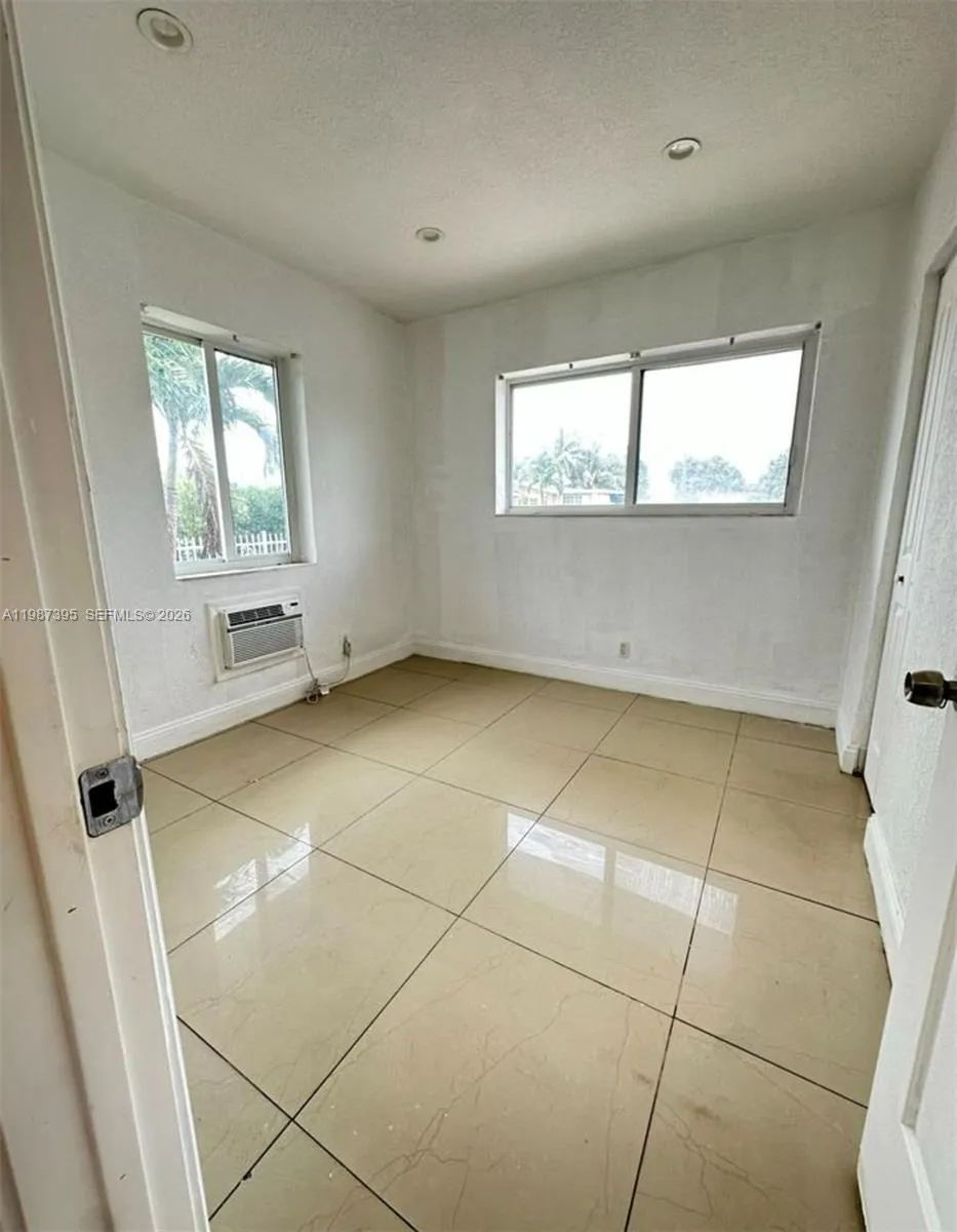 Unit 1 - 2 bedroom