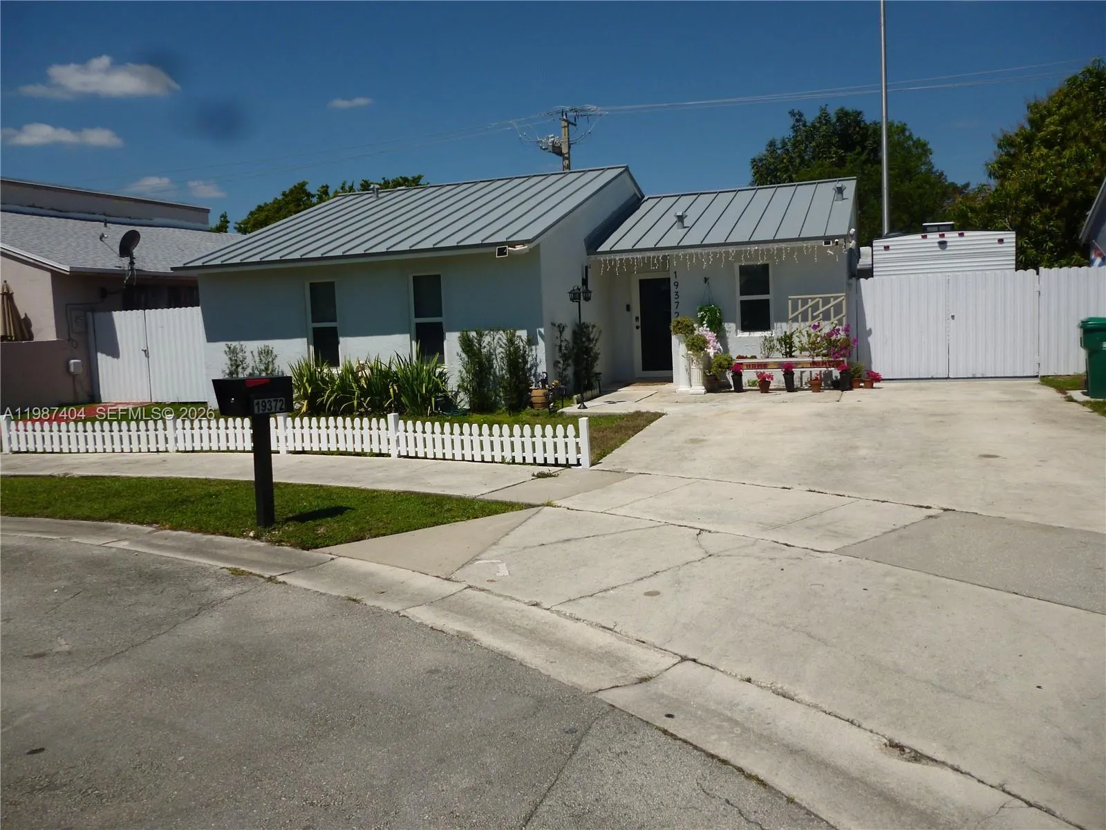 19372 Sw 119th Ct, Miami, Florida 33177, Miami, Florida 33177, 3 Bedrooms Bedrooms, ,1 BathroomBathrooms,Residential,For Sale,19372 Sw 119th Ct, Miami, Florida 33177,A11987404