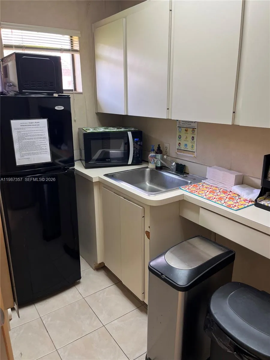 2225 N University Dr Suite 1, Pembroke Pines, Flor, Pembroke Pines, Florida 33024, ,Commercial Sale,For Sale,2225 N University Dr Suite 1, Pembroke Pines, Flor,A11987357