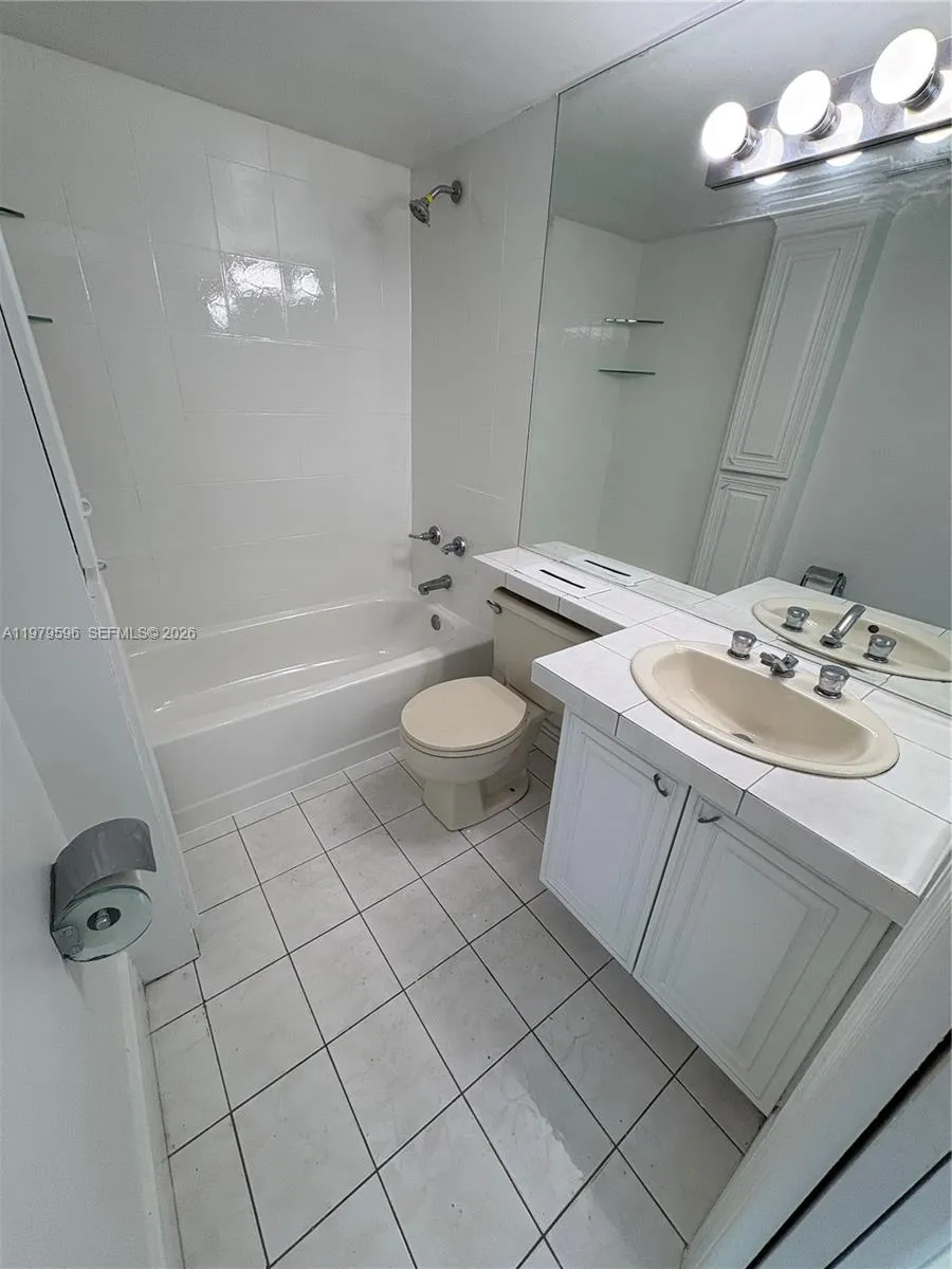 11800 Sw 18th St 517-4, Miami, Florida 33175, Miami, Florida 33175, 2 Bedrooms Bedrooms, ,2 BathroomsBathrooms,Residential Lease,For Rent,11800 Sw 18th St 517-4, Miami, Florida 33175,A11979596