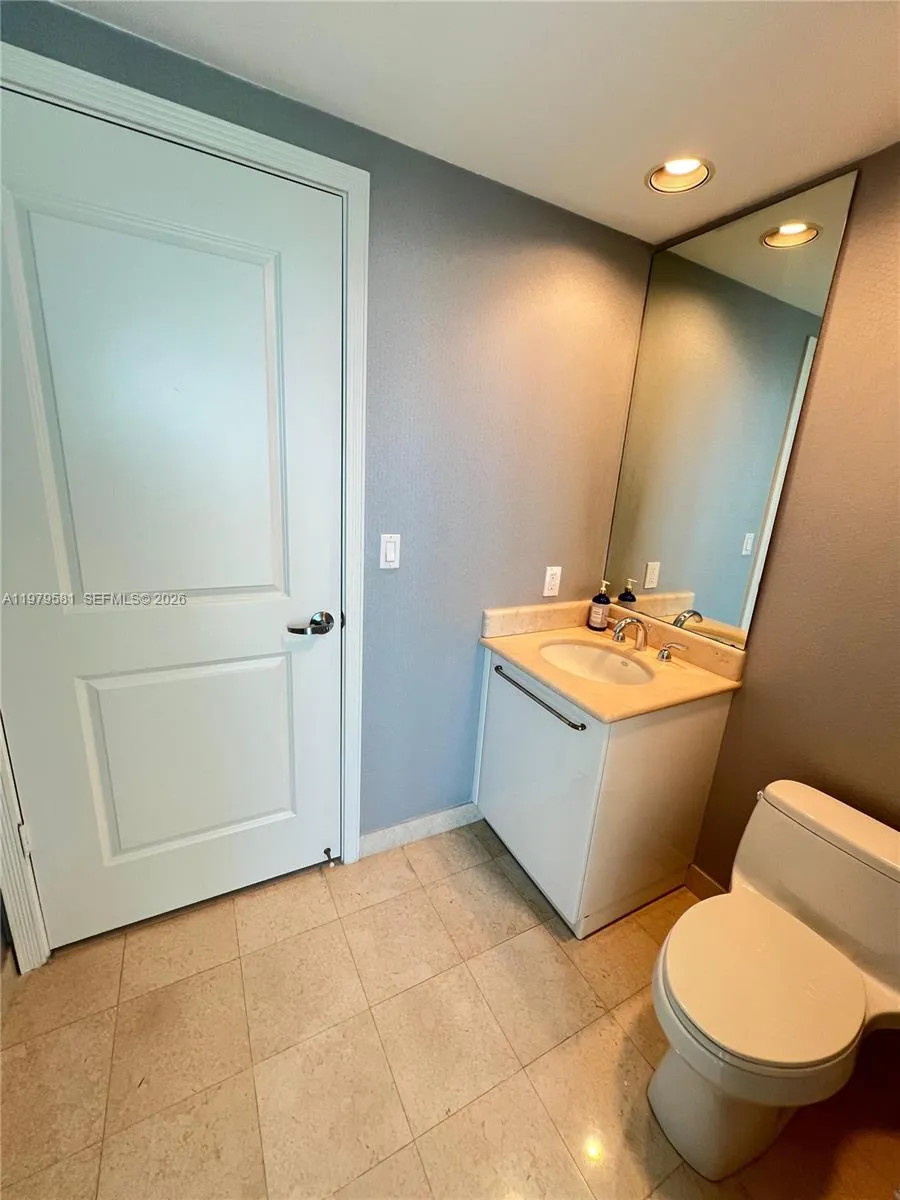 3101 S Ocean Dr 3102, Hollywood, Florida 33019, Hollywood, Florida 33019, 2 Bedrooms Bedrooms, ,3 BathroomsBathrooms,Residential,For Sale,3101 S Ocean Dr 3102, Hollywood, Florida 33019,A11979581