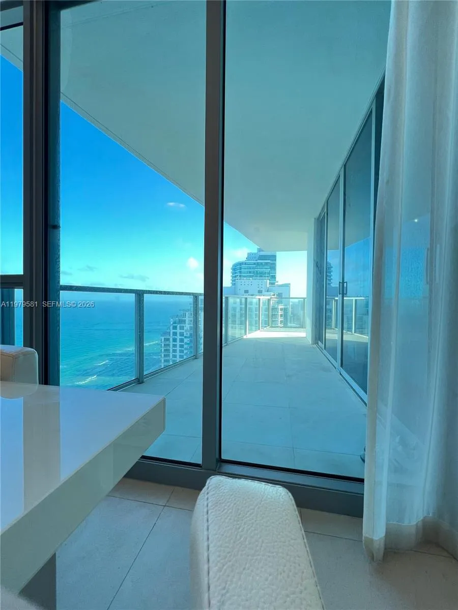 3101 S Ocean Dr 3102, Hollywood, Florida 33019, Hollywood, Florida 33019, 2 Bedrooms Bedrooms, ,3 BathroomsBathrooms,Residential,For Sale,3101 S Ocean Dr 3102, Hollywood, Florida 33019,A11979581