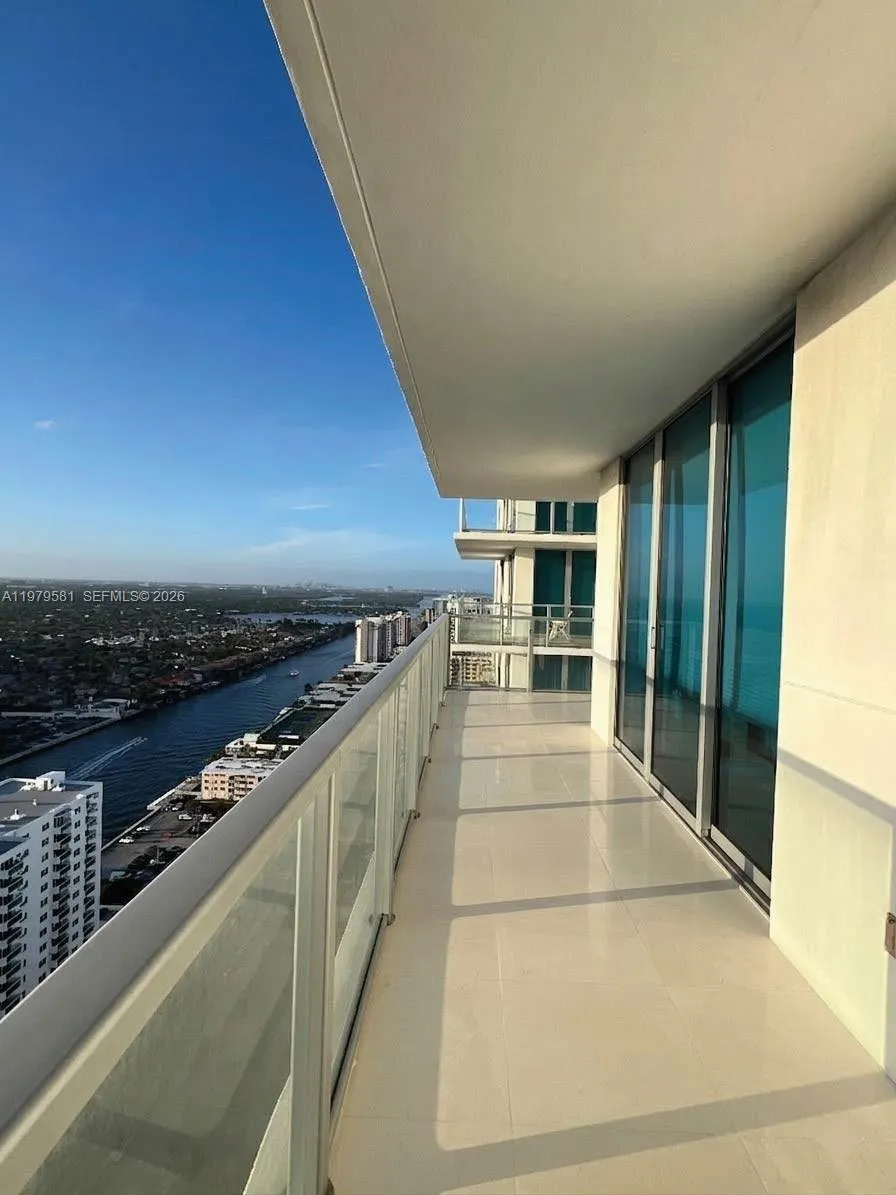 3101 S Ocean Dr 3102, Hollywood, Florida 33019, Hollywood, Florida 33019, 2 Bedrooms Bedrooms, ,3 BathroomsBathrooms,Residential,For Sale,3101 S Ocean Dr 3102, Hollywood, Florida 33019,A11979581
