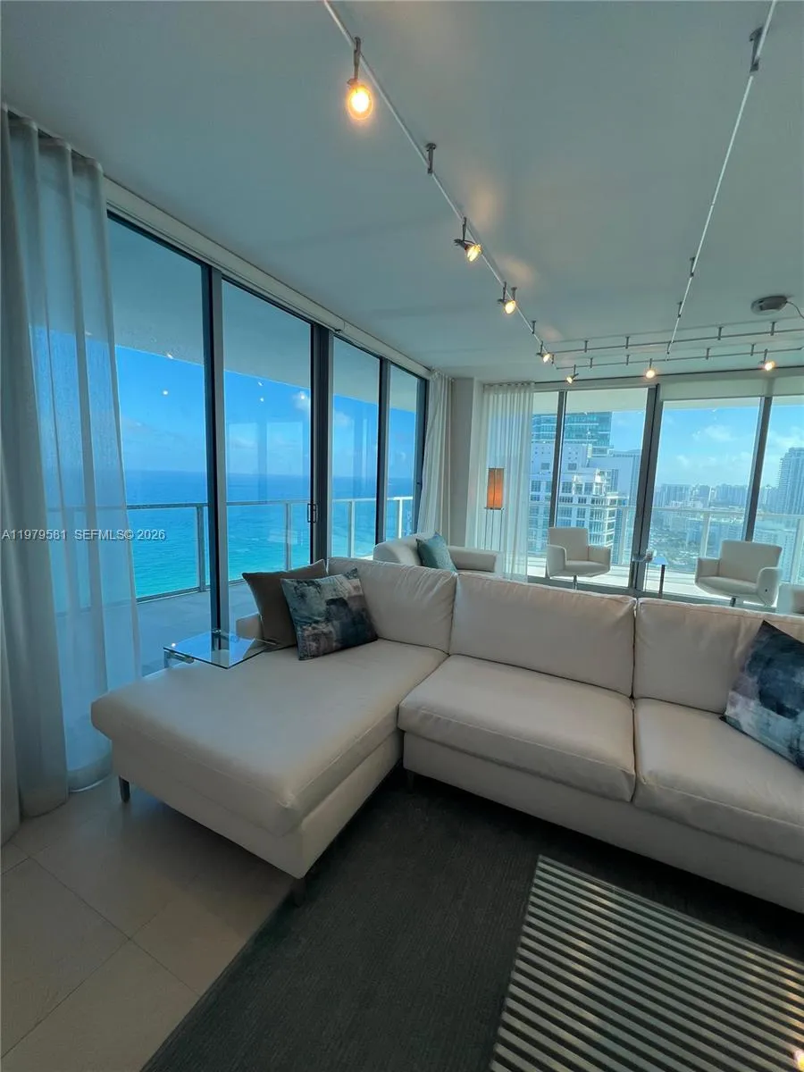 3101 S Ocean Dr 3102, Hollywood, Florida 33019, Hollywood, Florida 33019, 2 Bedrooms Bedrooms, ,3 BathroomsBathrooms,Residential,For Sale,3101 S Ocean Dr 3102, Hollywood, Florida 33019,A11979581