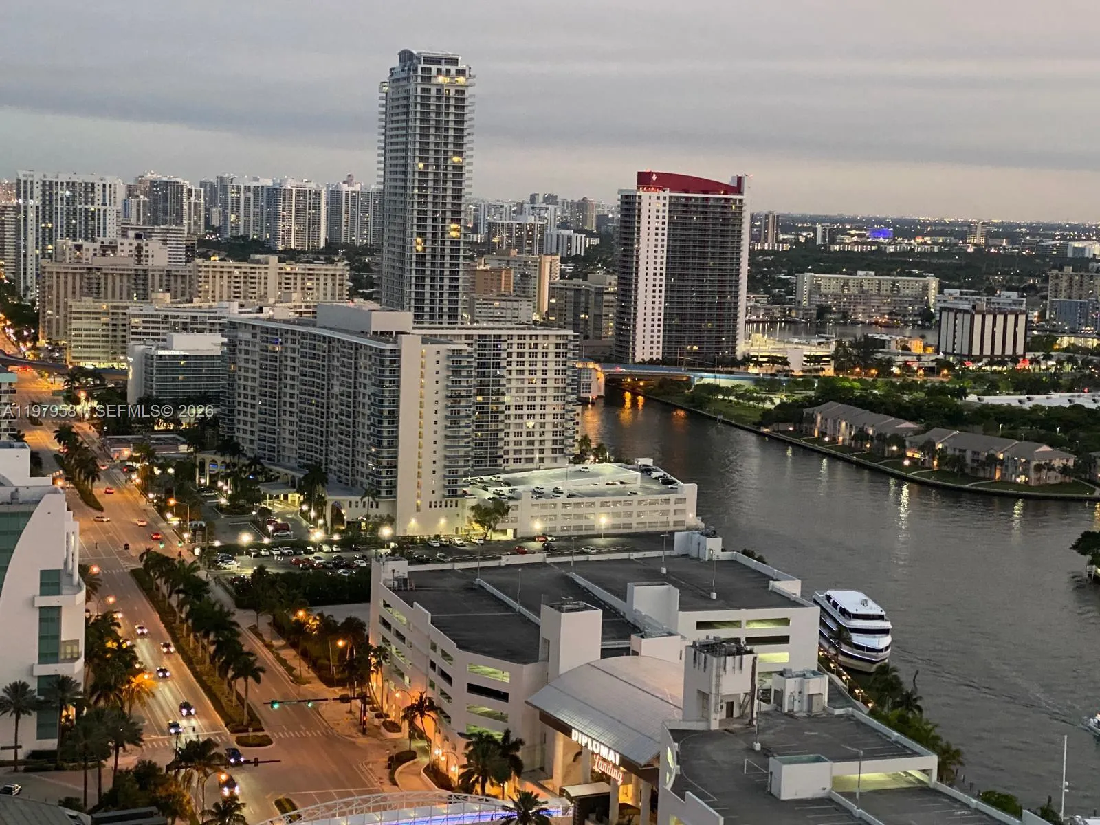 3101 S Ocean Dr 3102, Hollywood, Florida 33019, Hollywood, Florida 33019, 2 Bedrooms Bedrooms, ,3 BathroomsBathrooms,Residential,For Sale,3101 S Ocean Dr 3102, Hollywood, Florida 33019,A11979581