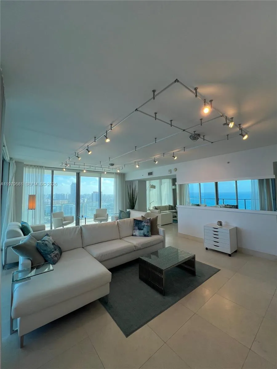 3101 S Ocean Dr 3102, Hollywood, Florida 33019, Hollywood, Florida 33019, 2 Bedrooms Bedrooms, ,3 BathroomsBathrooms,Residential,For Sale,3101 S Ocean Dr 3102, Hollywood, Florida 33019,A11979581