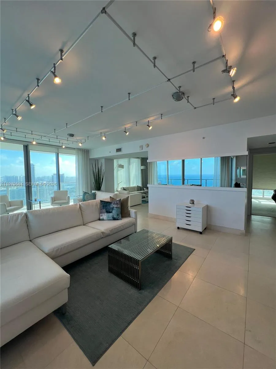 3101 S Ocean Dr 3102, Hollywood, Florida 33019, Hollywood, Florida 33019, 2 Bedrooms Bedrooms, ,3 BathroomsBathrooms,Residential,For Sale,3101 S Ocean Dr 3102, Hollywood, Florida 33019,A11979581