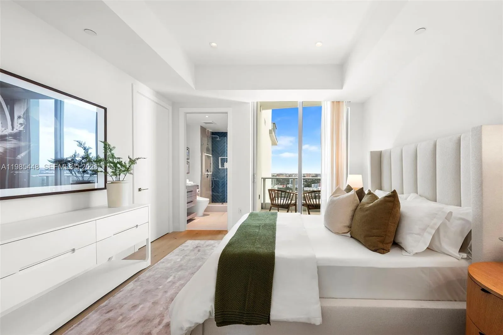 2627 S Bayshore Dr 2904, Miami, Florida 33133, Miami, Florida 33133, 3 Bedrooms Bedrooms, ,3 BathroomsBathrooms,Residential,For Sale,2627 S Bayshore Dr 2904, Miami, Florida 33133,A11985448