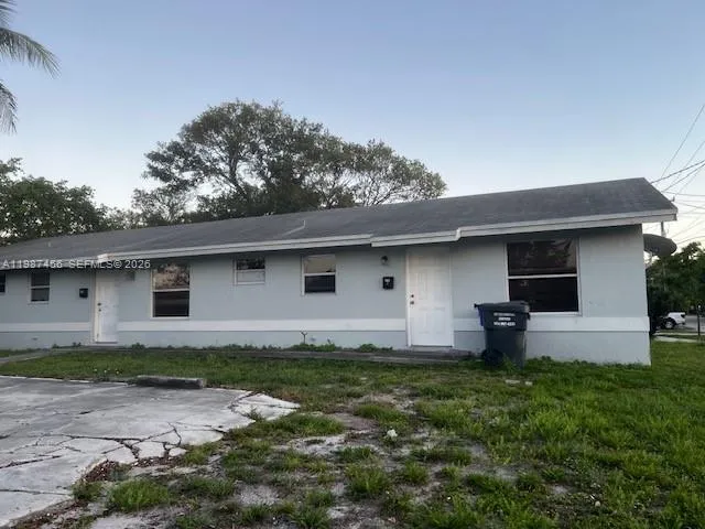 2746 Johnson St W, Hollywood, Florida 33020, Hollywood, Florida 33020, 3 Bedrooms Bedrooms, ,2 BathroomsBathrooms,Residential Lease,For Rent,2746 Johnson St W, Hollywood, Florida 33020,A11987456