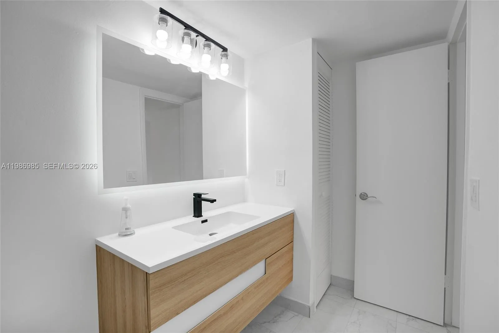 3020 Marcos Dr S106, Aventura, Florida 33160, Aventura, Florida 33160, 2 Bedrooms Bedrooms, ,2 BathroomsBathrooms,Residential,For Sale,3020 Marcos Dr S106, Aventura, Florida 33160,A11986985