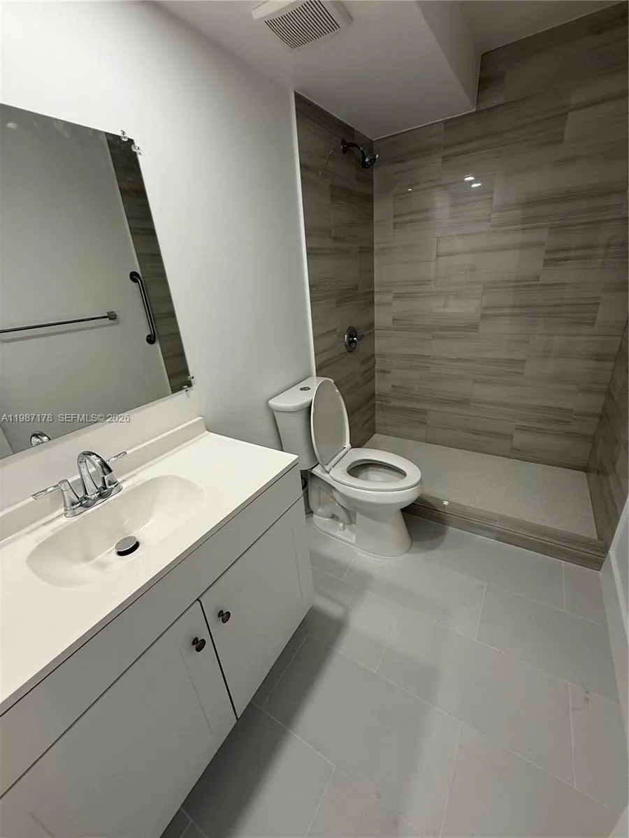 8261 Sw 128th St 118, Pinecrest, Florida 33156, Pinecrest, Florida 33156, 2 Bedrooms Bedrooms, ,2 BathroomsBathrooms,Residential Lease,For Rent,8261 Sw 128th St 118, Pinecrest, Florida 33156,A11987178