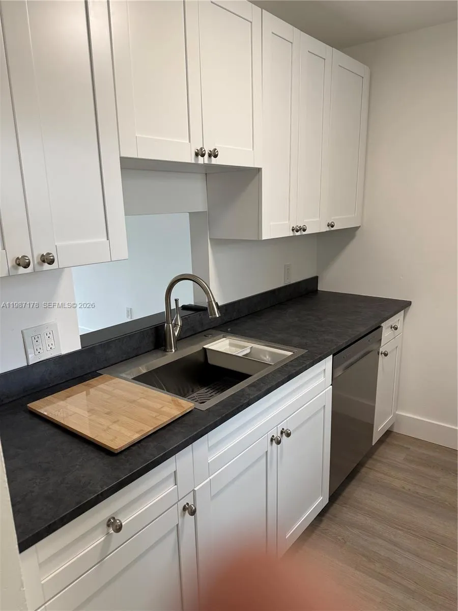 8261 Sw 128th St 118, Pinecrest, Florida 33156, Pinecrest, Florida 33156, 2 Bedrooms Bedrooms, ,2 BathroomsBathrooms,Residential Lease,For Rent,8261 Sw 128th St 118, Pinecrest, Florida 33156,A11987178