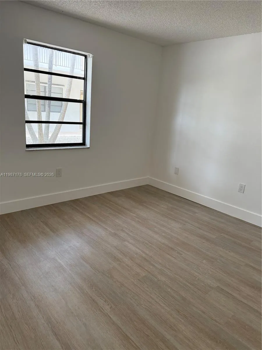 8261 Sw 128th St 118, Pinecrest, Florida 33156, Pinecrest, Florida 33156, 2 Bedrooms Bedrooms, ,2 BathroomsBathrooms,Residential Lease,For Rent,8261 Sw 128th St 118, Pinecrest, Florida 33156,A11987178