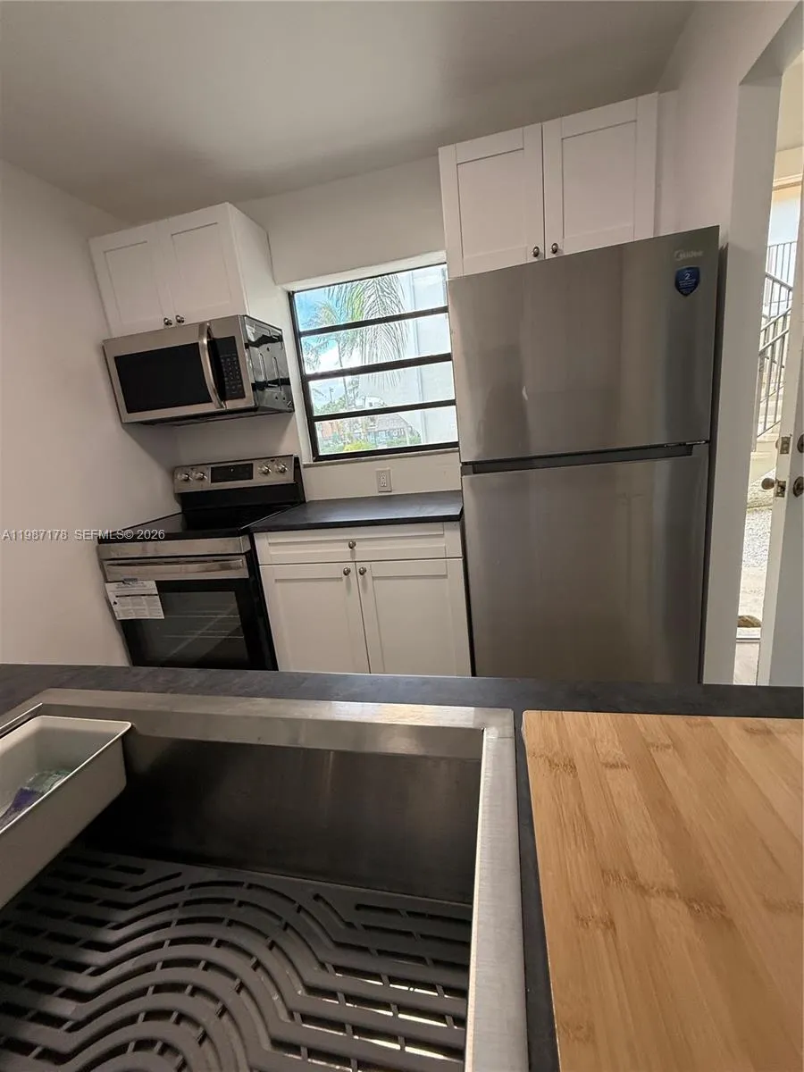 8261 Sw 128th St 118, Pinecrest, Florida 33156, Pinecrest, Florida 33156, 2 Bedrooms Bedrooms, ,2 BathroomsBathrooms,Residential Lease,For Rent,8261 Sw 128th St 118, Pinecrest, Florida 33156,A11987178