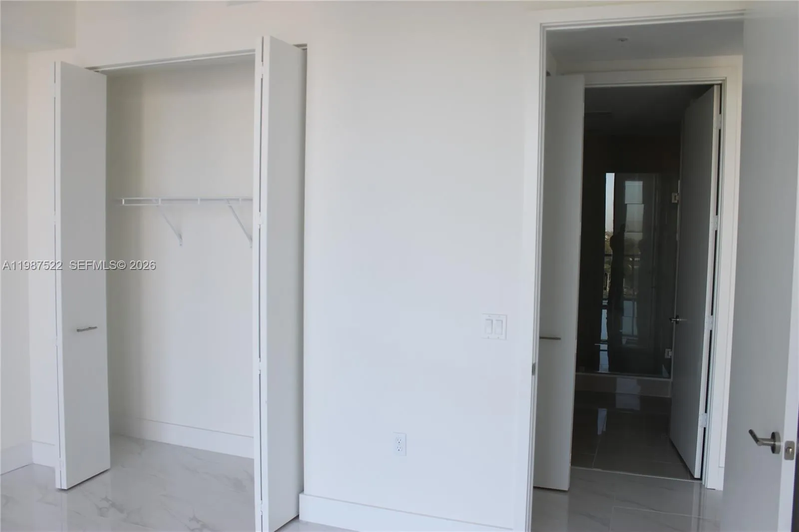 201 Sw 17th Rd 802, Miami, Florida 33129, Miami, Florida 33129, 2 Bedrooms Bedrooms, ,2 BathroomsBathrooms,Residential Lease,For Rent,201 Sw 17th Rd 802, Miami, Florida 33129,A11987522
