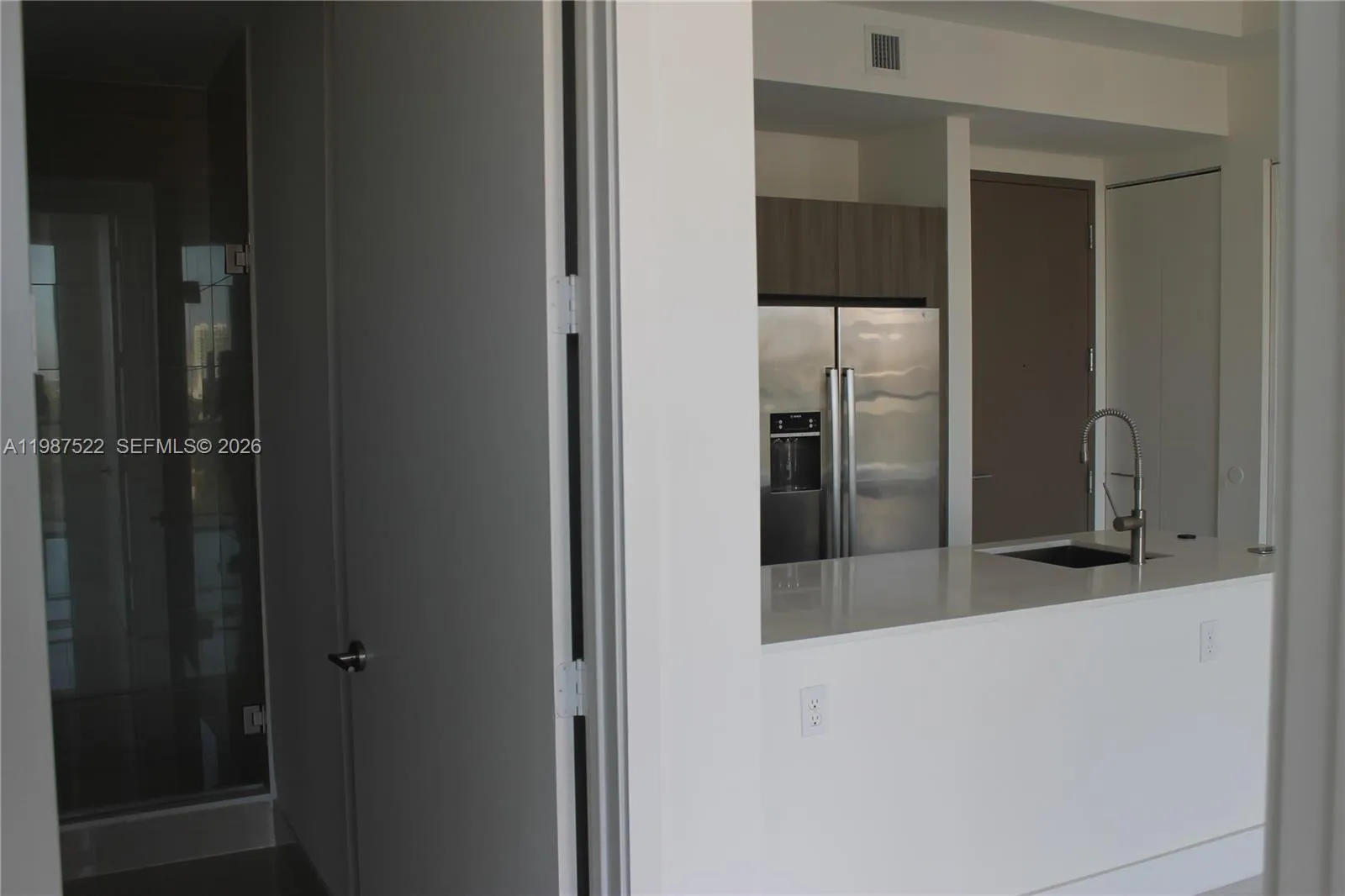 201 Sw 17th Rd 802, Miami, Florida 33129, Miami, Florida 33129, 2 Bedrooms Bedrooms, ,2 BathroomsBathrooms,Residential Lease,For Rent,201 Sw 17th Rd 802, Miami, Florida 33129,A11987522