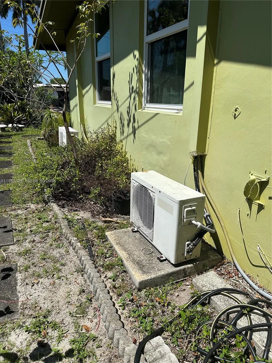 2490 Andros Ln, Fort Lauderdale, Florida 33312, Fort Lauderdale, Florida 33312, 3 Bedrooms Bedrooms, ,2 BathroomsBathrooms,Residential,For Sale,2490 Andros Ln, Fort Lauderdale, Florida 33312,A11987528