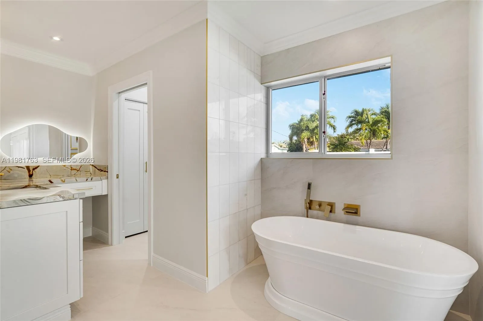 4460 Ne 25th Ave, Lighthouse Point, Florida 33064, Lighthouse Point, Florida 33064, 3 Bedrooms Bedrooms, ,2 BathroomsBathrooms,Residential,For Sale,4460 Ne 25th Ave, Lighthouse Point, Florida 33064,A11981763