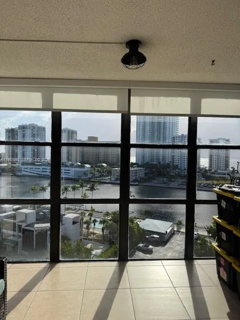 Hallandale Beach, Florida 33009, 1 Bedroom Bedrooms, ,1 BathroomBathrooms,Residential,For Sale,A11987550