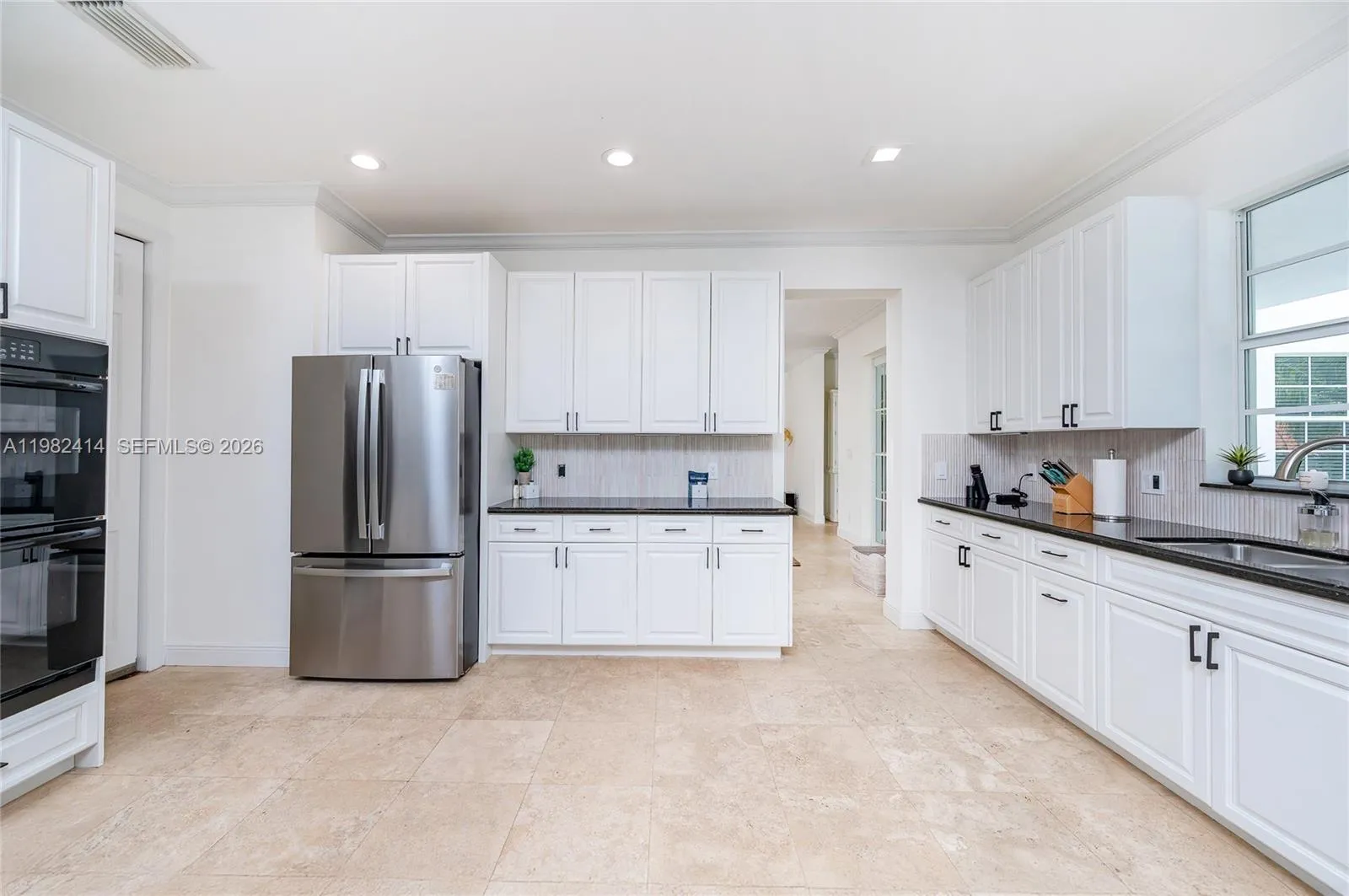 760 Glenridge Rd 0, Key Biscayne, Florida 33149, Key Biscayne, Florida 33149, 4 Bedrooms Bedrooms, ,6 BathroomsBathrooms,Residential Lease,For Rent,760 Glenridge Rd 0, Key Biscayne, Florida 33149,A11982414