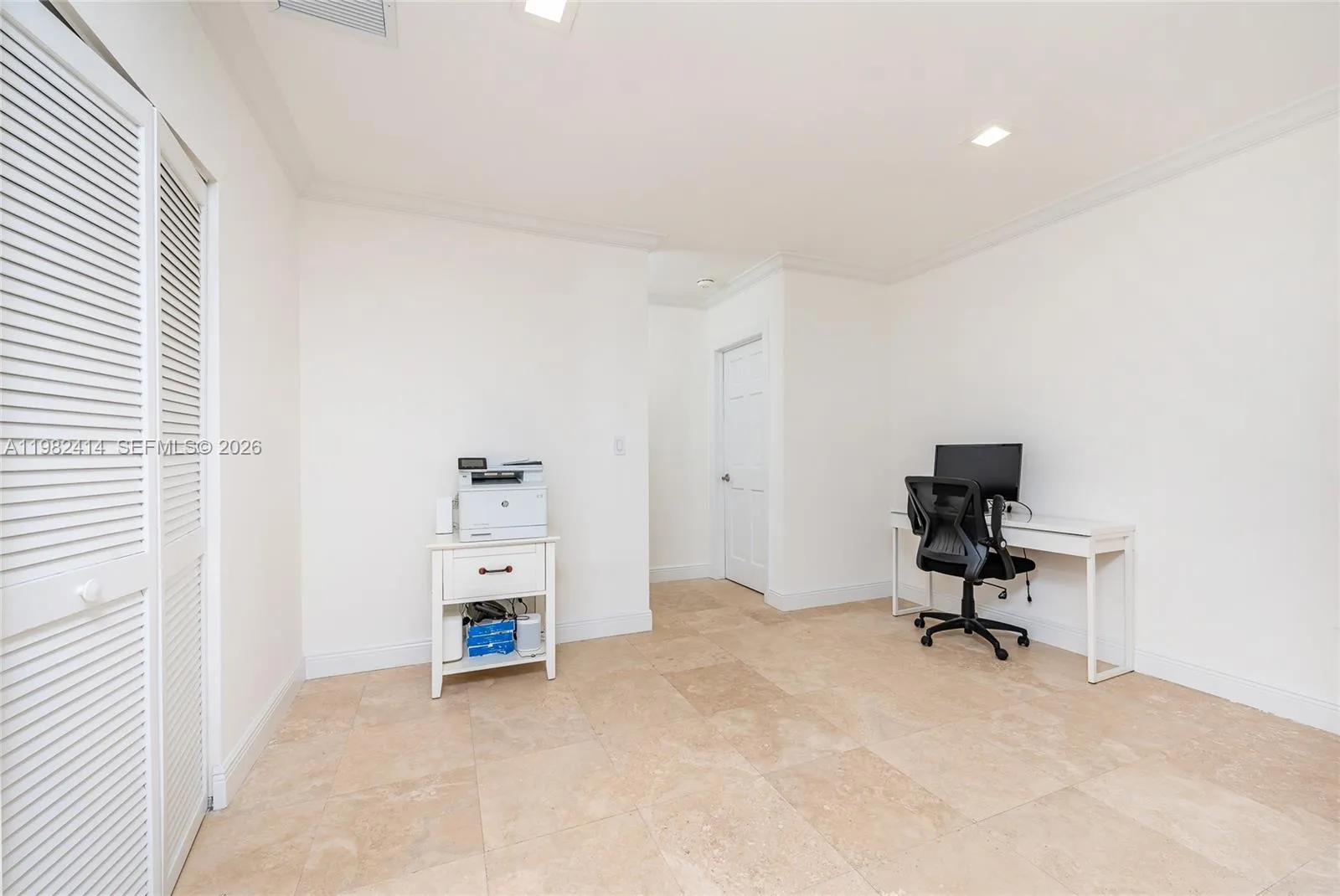 760 Glenridge Rd 0, Key Biscayne, Florida 33149, Key Biscayne, Florida 33149, 4 Bedrooms Bedrooms, ,6 BathroomsBathrooms,Residential Lease,For Rent,760 Glenridge Rd 0, Key Biscayne, Florida 33149,A11982414