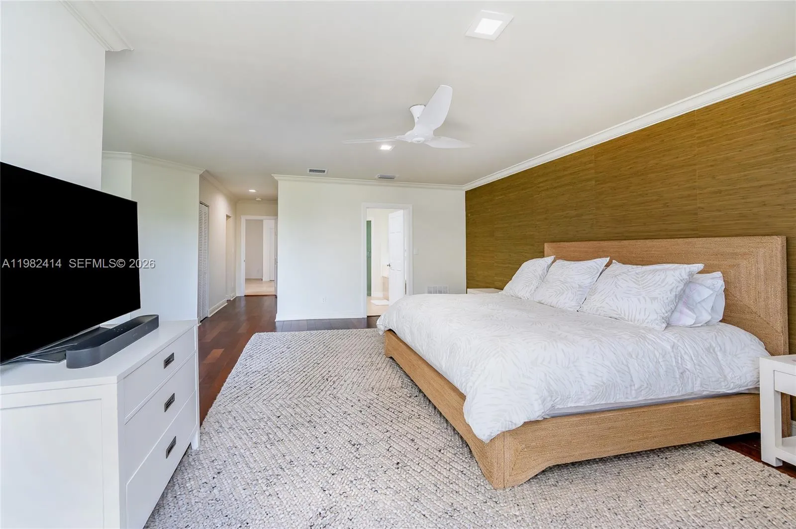 760 Glenridge Rd 0, Key Biscayne, Florida 33149, Key Biscayne, Florida 33149, 4 Bedrooms Bedrooms, ,6 BathroomsBathrooms,Residential Lease,For Rent,760 Glenridge Rd 0, Key Biscayne, Florida 33149,A11982414