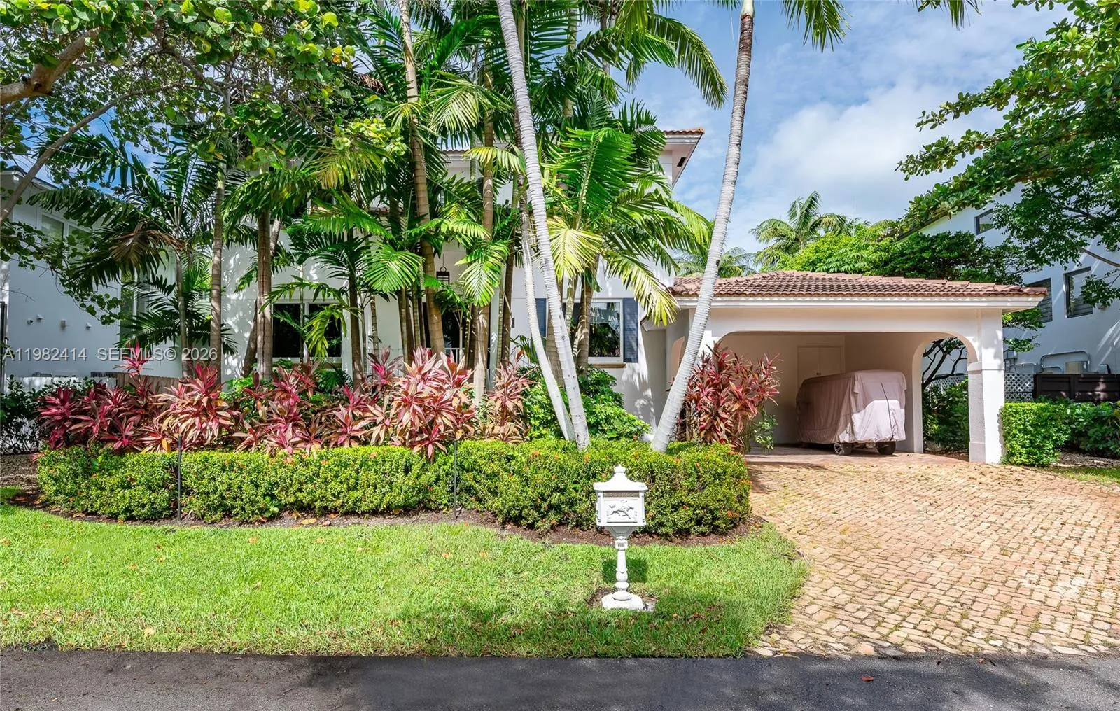 760 Glenridge Rd 0, Key Biscayne, Florida 33149, Key Biscayne, Florida 33149, 4 Bedrooms Bedrooms, ,6 BathroomsBathrooms,Residential Lease,For Rent,760 Glenridge Rd 0, Key Biscayne, Florida 33149,A11982414