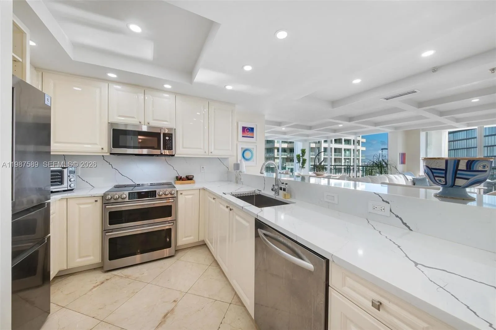 3400 Sw 27th Ave 1706, Miami, Florida 33133, Miami, Florida 33133, 2 Bedrooms Bedrooms, ,2 BathroomsBathrooms,Residential,For Sale,3400 Sw 27th Ave 1706, Miami, Florida 33133,A11987589