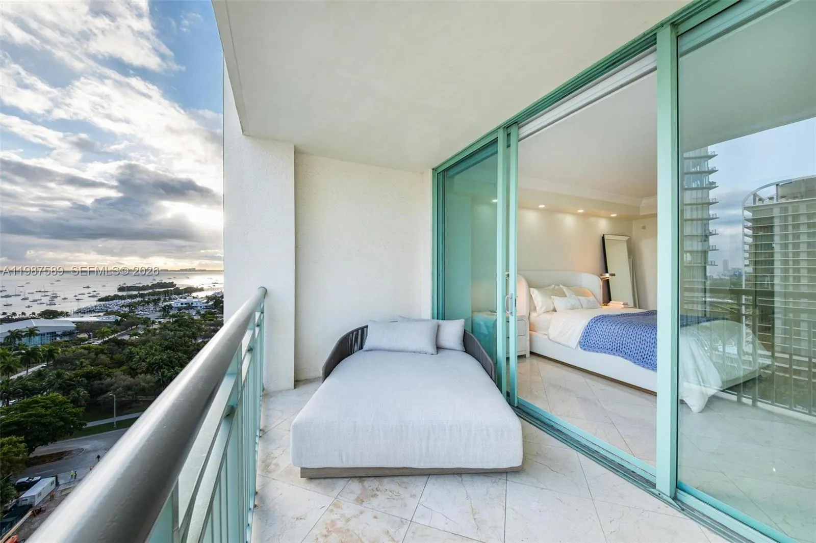 3400 Sw 27th Ave 1706, Miami, Florida 33133, Miami, Florida 33133, 2 Bedrooms Bedrooms, ,2 BathroomsBathrooms,Residential,For Sale,3400 Sw 27th Ave 1706, Miami, Florida 33133,A11987589