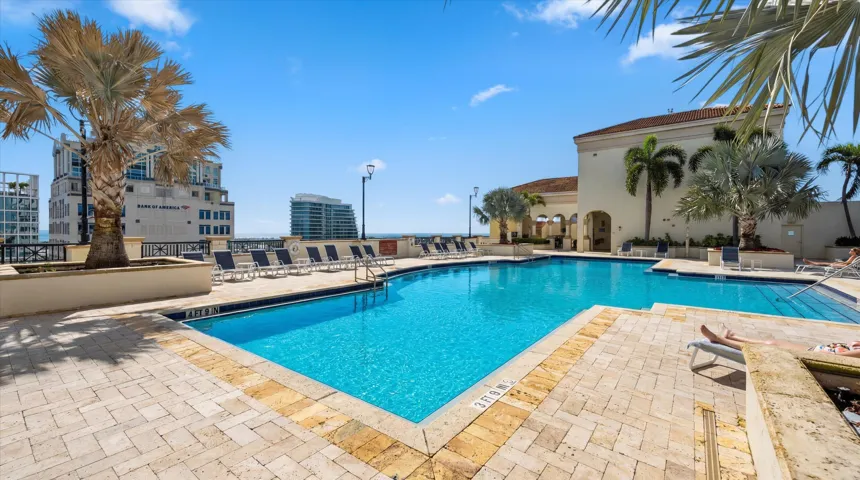 30-801 S Olive Ave #615
