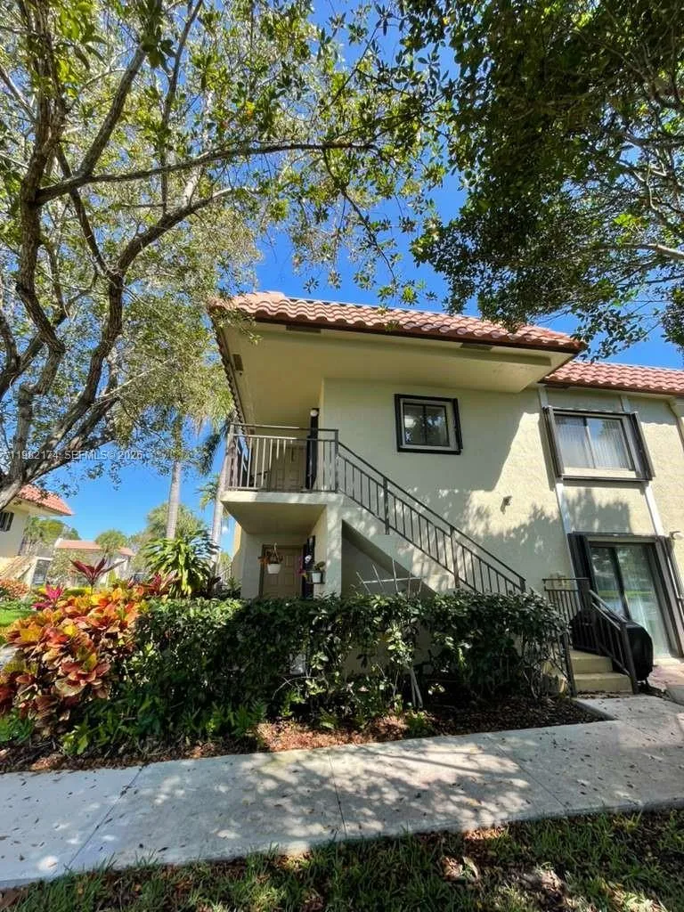 Weston, Florida 33326, 2 Bedrooms Bedrooms, ,2 BathroomsBathrooms,Residential Lease,For Rent,A11982174