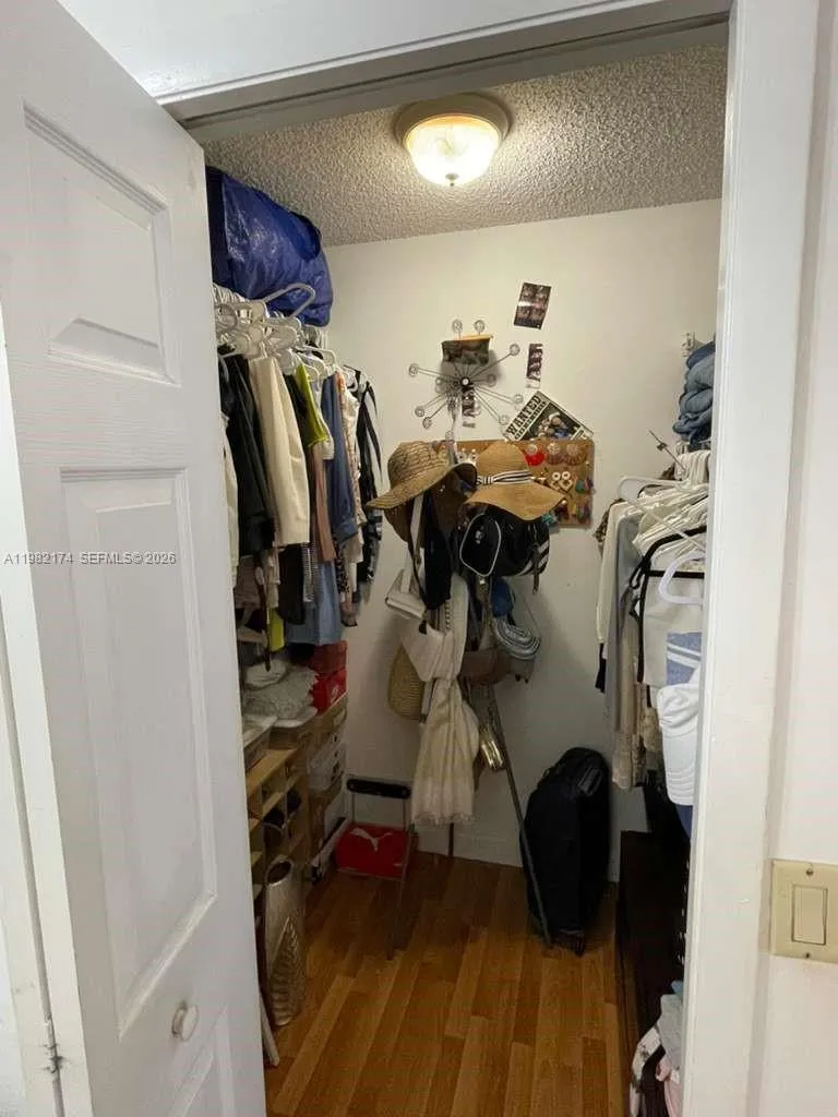 Weston, Florida 33326, 2 Bedrooms Bedrooms, ,2 BathroomsBathrooms,Residential Lease,For Rent,A11982174