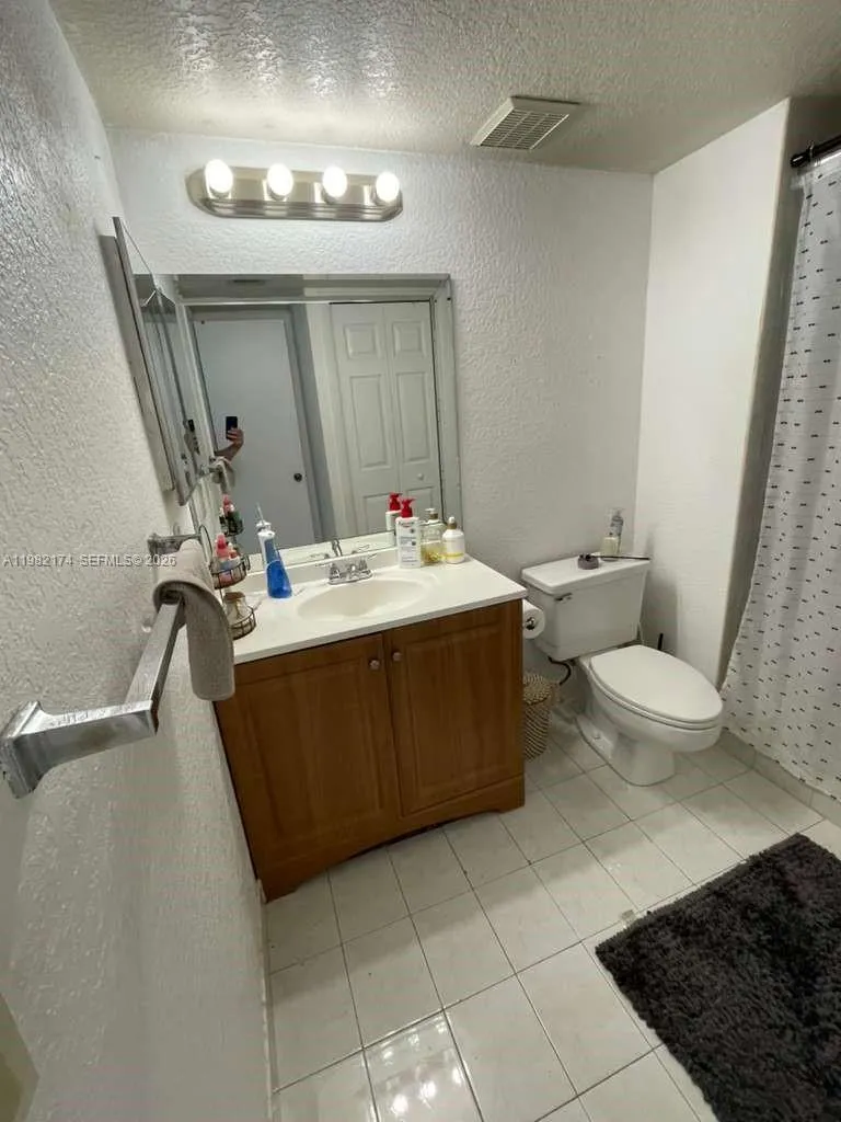 Weston, Florida 33326, 2 Bedrooms Bedrooms, ,2 BathroomsBathrooms,Residential Lease,For Rent,A11982174