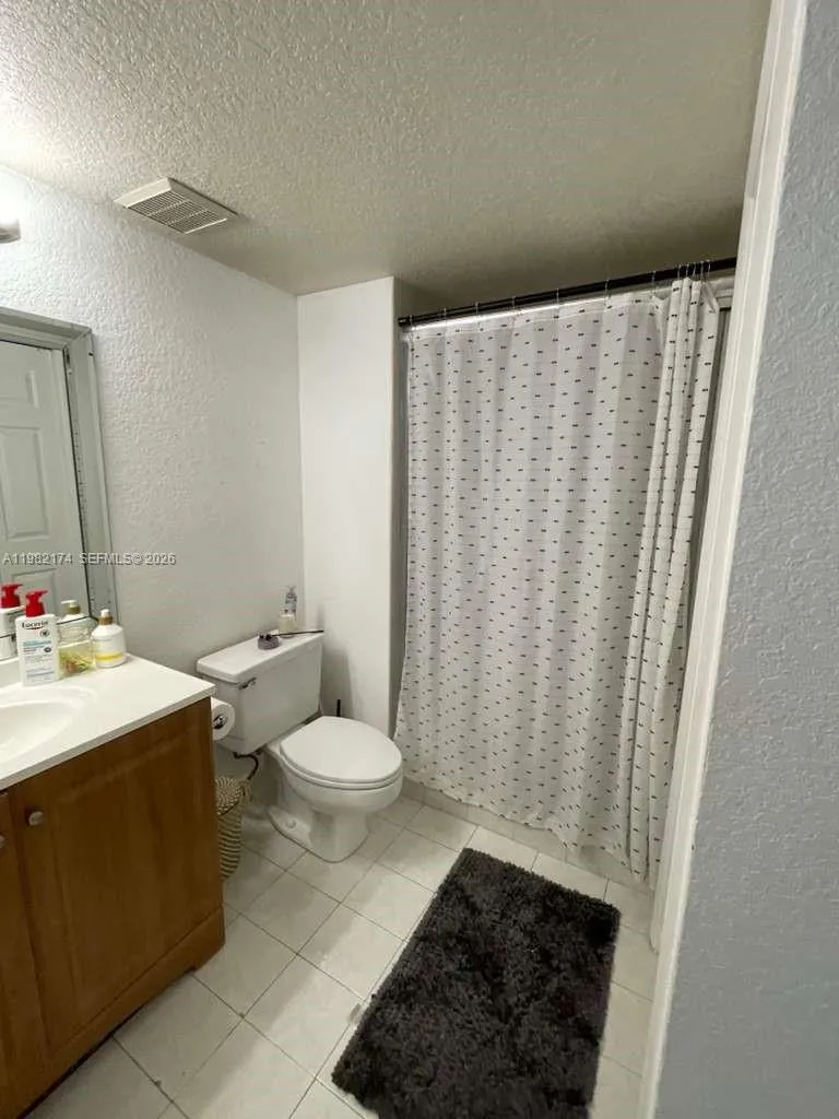 Weston, Florida 33326, 2 Bedrooms Bedrooms, ,2 BathroomsBathrooms,Residential Lease,For Rent,A11982174
