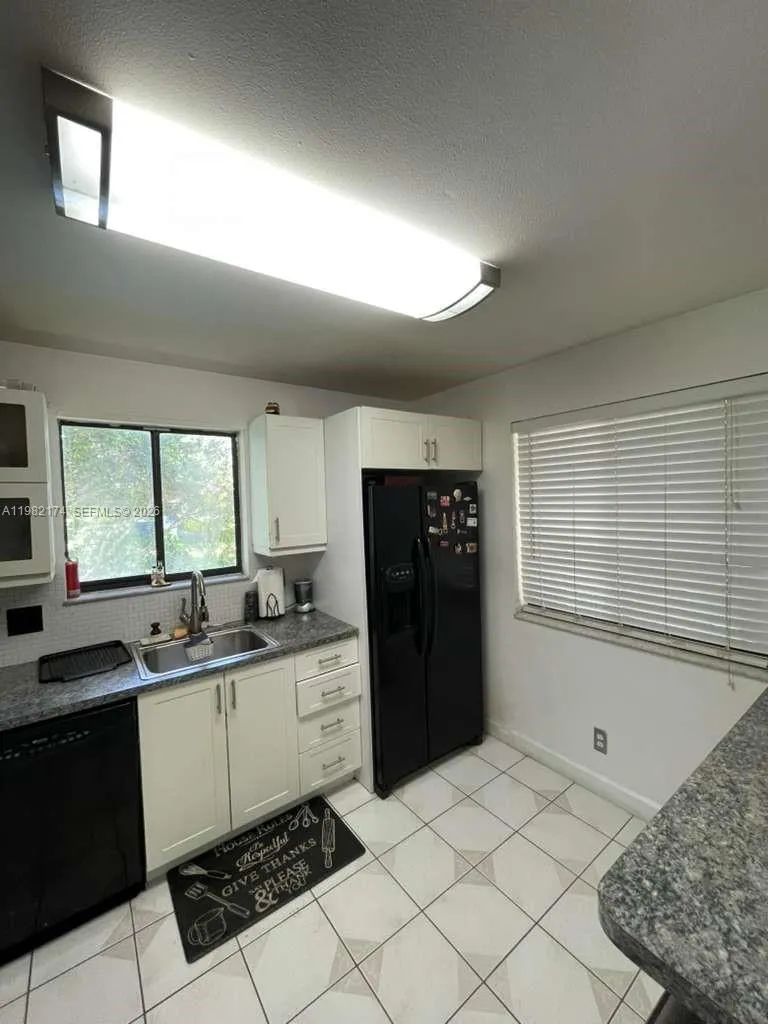 Weston, Florida 33326, 2 Bedrooms Bedrooms, ,2 BathroomsBathrooms,Residential Lease,For Rent,A11982174
