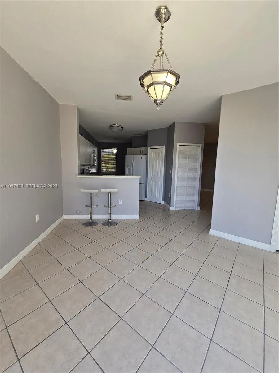 5630 Nw 107th Ave 1605, Doral, Florida 33178, Doral, Florida 33178, 4 Bedrooms Bedrooms, ,2 BathroomsBathrooms,Residential,For Sale,5630 Nw 107th Ave 1605, Doral, Florida 33178,A11987606