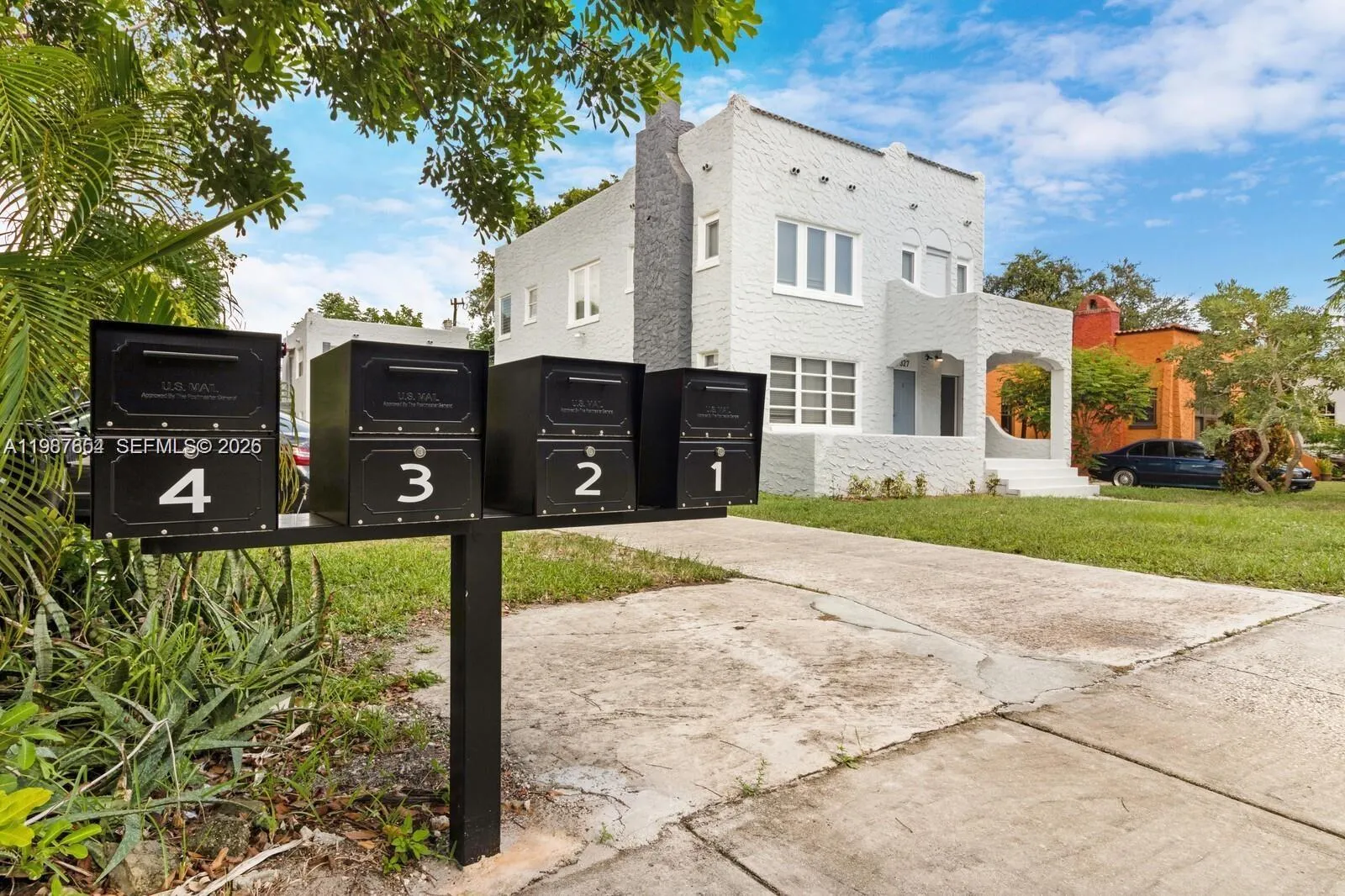 327 Sw 20th St 3, Fort Lauderdale, Florida 33315, Fort Lauderdale, Florida 33315, 2 Bedrooms Bedrooms, ,1 BathroomBathrooms,Residential Lease,For Rent,327 Sw 20th St 3, Fort Lauderdale, Florida 33315,A11987654