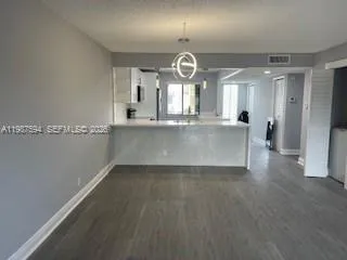 440 Lakeview Dr 202, Weston, Florida 33326, Weston, Florida 33326, 2 Bedrooms Bedrooms, ,2 BathroomsBathrooms,Residential,For Sale,440 Lakeview Dr 202, Weston, Florida 33326,A11987594