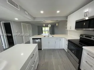 440 Lakeview Dr 202, Weston, Florida 33326, Weston, Florida 33326, 2 Bedrooms Bedrooms, ,2 BathroomsBathrooms,Residential,For Sale,440 Lakeview Dr 202, Weston, Florida 33326,A11987594