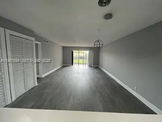 440 Lakeview Dr 202, Weston, Florida 33326, Weston, Florida 33326, 2 Bedrooms Bedrooms, ,2 BathroomsBathrooms,Residential,For Sale,440 Lakeview Dr 202, Weston, Florida 33326,A11987594