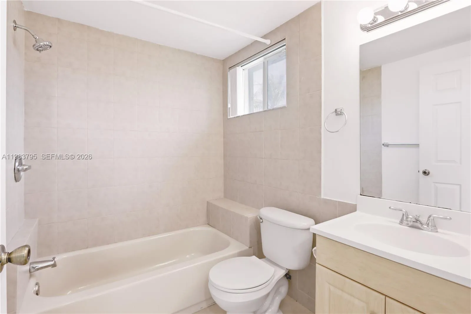 bath connected to bedroom