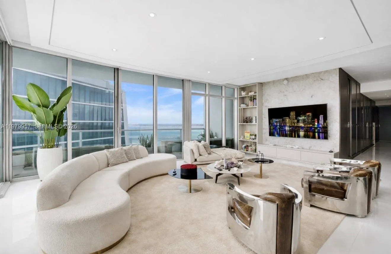 900 Biscayne Blvd Ph6109, Miami, Florida 33132, Miami, Florida 33132, 3 Bedrooms Bedrooms, ,3 BathroomsBathrooms,Residential,For Sale,900 Biscayne Blvd Ph6109, Miami, Florida 33132,A11979957