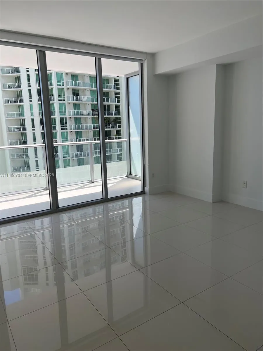 1300 Brickell Bay Dr 1606, Miami, Florida 33131, Miami, Florida 33131, ,1 BathroomBathrooms,Residential,For Sale,1300 Brickell Bay Dr 1606, Miami, Florida 33131,A11986734