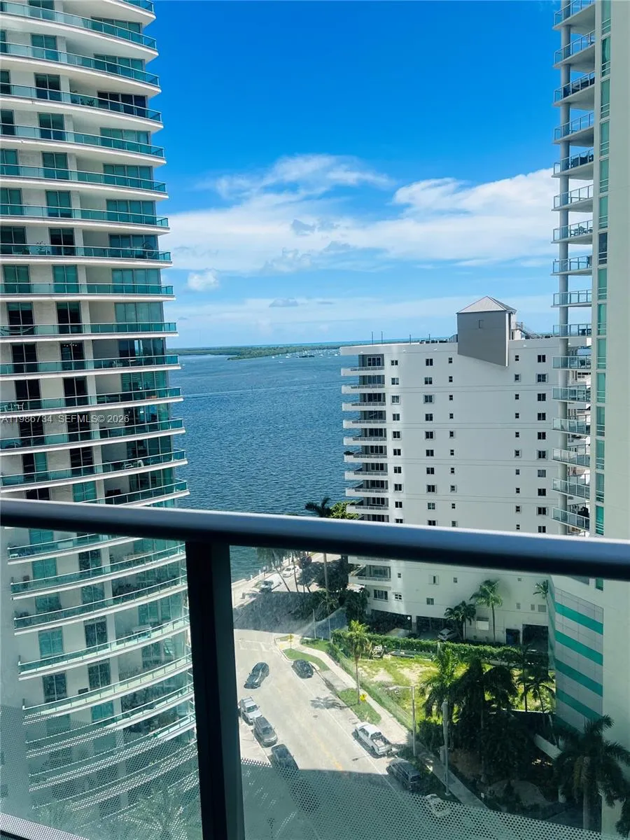 1300 Brickell Bay Dr 1606, Miami, Florida 33131, Miami, Florida 33131, ,1 BathroomBathrooms,Residential,For Sale,1300 Brickell Bay Dr 1606, Miami, Florida 33131,A11986734