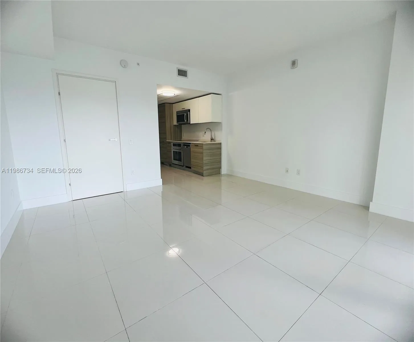 1300 Brickell Bay Dr 1606, Miami, Florida 33131, Miami, Florida 33131, ,1 BathroomBathrooms,Residential,For Sale,1300 Brickell Bay Dr 1606, Miami, Florida 33131,A11986734